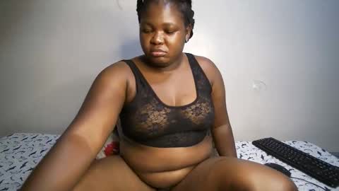 Snapshot of perpetual_doll chatting on 09-14-25, 04:11 perpetual_doll online show from 09-14-25, 04:11