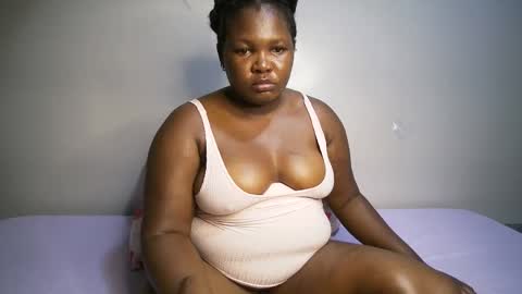 Snapshot of perpetual_doll chatting on 09-17-25, 02:13 perpetual_doll online show from 09-17-25, 02:13