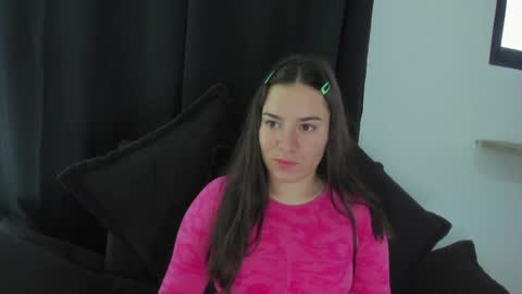 Snapshot of persefone_saira chatting on 12-17-24, 11:49 Marie online show from 12-17-24, 11:49