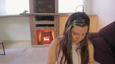 Snapshot of persefone_saira chatting on 01-13-25, 02:42 Marie online show from 01-13-25, 02:42