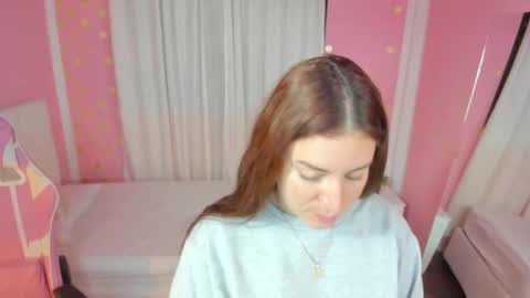 Snapshot of persefone_saira chatting on 11-03-25, 09:32 Marie online show from 11-03-25, 09:32