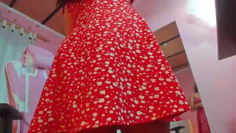 Snapshot of persefone_saira chatting on 11-14-25, 10:14 Marie online show from 11-14-25, 10:14