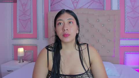 Snapshot of pervertedcurvy chatting on 05-07-26, 02:17 Lily online show from 05-07-26, 02:17