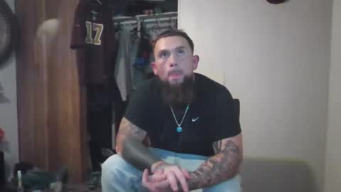 Snapshot of pervertedgrandson chatting on 09-08-25, 09:25 AKA perverted Step Daddy online show from 09-08-25, 09:25