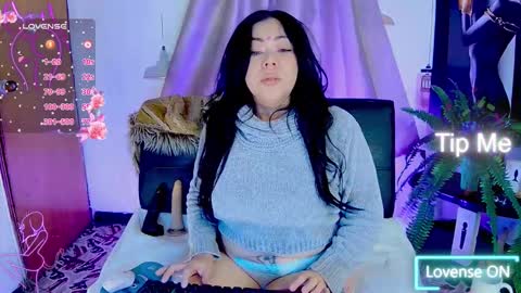 ESMERALDA online show from 10-11-25, 04:55