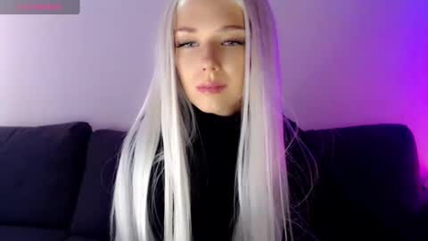 Isabella online show from 02-12-25, 12:55