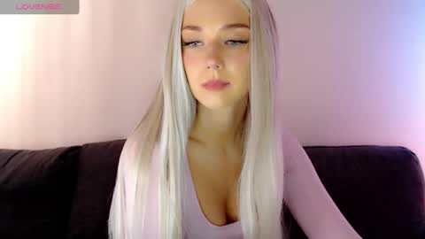 Isabella online show from 03-09-25, 09:24