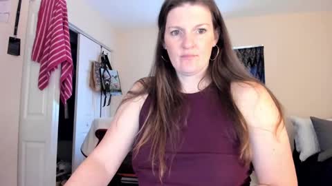 Snapshot of pessimistically_optimistic chatting on 01-02-25, 06:12 Kelly online show from 01-02-25, 06:12