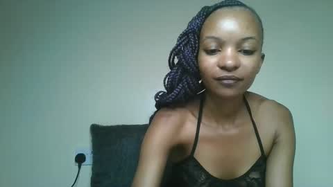 Snapshot of petal_palette chatting on 05-04-26, 05:31 Lolly online show from 05-04-26, 05:31