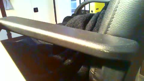 Snapshot of peter69696969 chatting on 10-20-25, 06:36 Peter online show from 10-20-25, 06:36