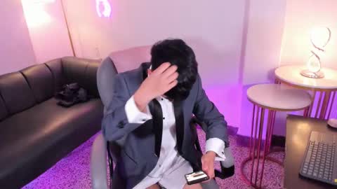 Snapshot of peter_chase chatting on 11-22-25, 05:50 Peter online show from 11-22-25, 05:50