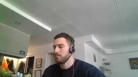 Snapshot of peterskinny24 chatting on 12-06-24, 03:00 ttps VF8L9ABFMref wl share online show from 12-06-24, 03:00