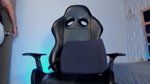 PETES EVANS new account online show from 03-08-26, 02:04