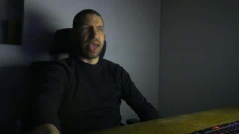 Snapshot of petitcoquin91 chatting on 03-16-26, 09:08 Paco online show from 03-16-26, 09:08