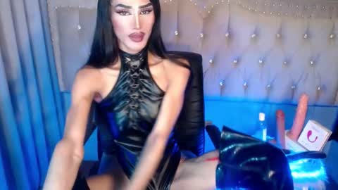 Snapshot of petite_bigload_7inches_thick69 chatting on 09-11-25, 07:52 BIGLOAD online show from 09-11-25, 07:52