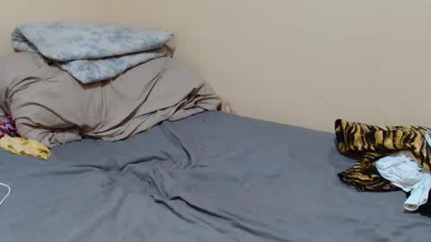 petite_bunni online show from 06-12-26, 12:26