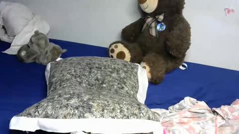 Snapshot of petite_byb chatting on 09-27-25, 10:31 petite_byb online show from 09-27-25, 10:31