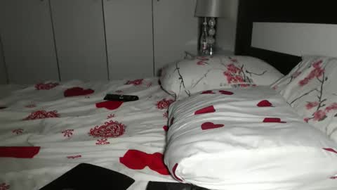 Snapshot of petite_danielle chatting on 09-10-25, 01:27 petite_danielle online show from 09-10-25, 01:27