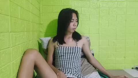 Yuriee online show from 02-18-25, 08:59