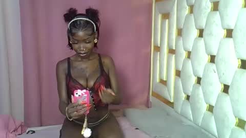 Snapshot of petite_lunar chatting on 02-22-26, 11:14 Lunar online show from 02-22-26, 11:14