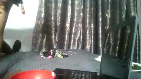 Snapshot of petite_queen69 chatting on 05-28-26, 07:55 petite_queen69 online show from 05-28-26, 07:55