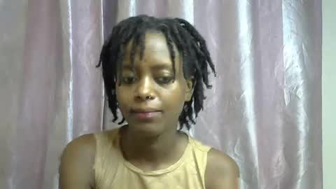 petite_star2 online show from 01-18-26, 09:18