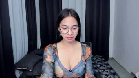 Snapshot of petiteasianmarian chatting on 06-13-26, 12:14 bigcock Marian online show from 06-13-26, 12:14