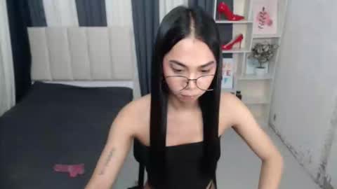 Snapshot of petiteasianyukie chatting on 10-17-25, 06:54 Yukie online show from 10-17-25, 06:54