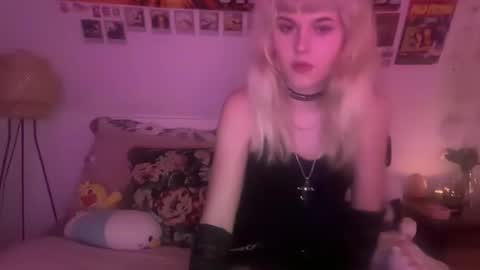 Crystal online show from 10-15-25, 08:20