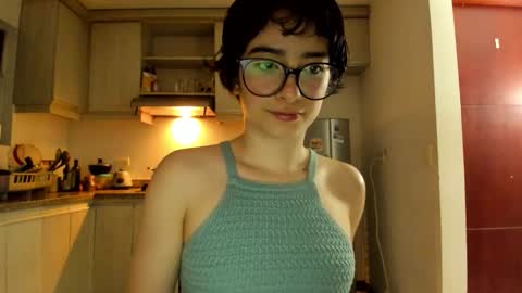 Snapshot of petitee_lunna chatting on 02-22-26, 11:47 Lunna online show from 02-22-26, 11:47