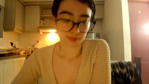 Lunna online show from 04-06-26, 01:25