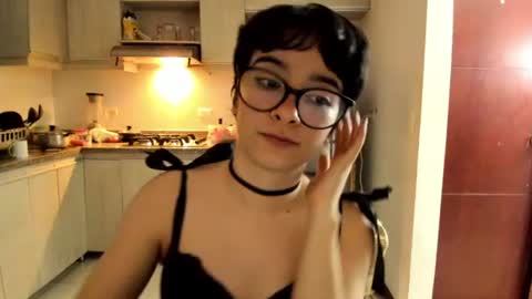 Lunna online show from 06-28-26, 01:11