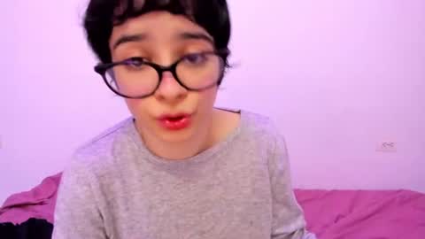 Lunna online show from 07-23-26, 02:31