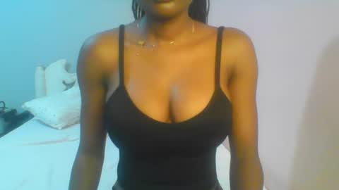 Snapshot of petiteediva chatting on 07-05-26, 03:02 diva online show from 07-05-26, 03:02
