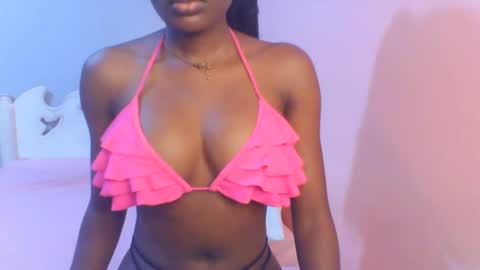 Snapshot of petiteediva chatting on 07-09-26, 02:37 diva online show from 07-09-26, 02:37