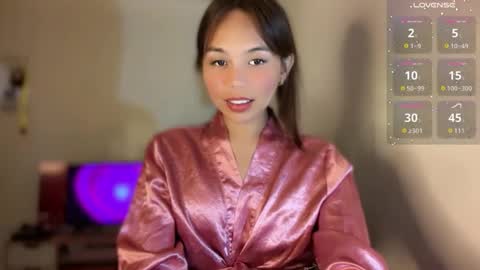 Snapshot of petitegirlx69 chatting on 06-02-26, 06:10 miss lisa online show from 06-02-26, 06:10