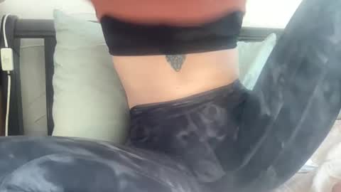 petitegirlypop online show from 02-20-25, 10:26