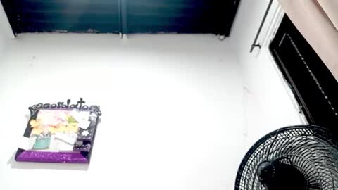 danna online show from 11-18-25, 03:34