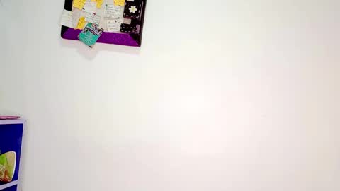 Snapshot of petiteivoryqueen chatting on 05-10-26, 04:28 danna online show from 05-10-26, 04:28