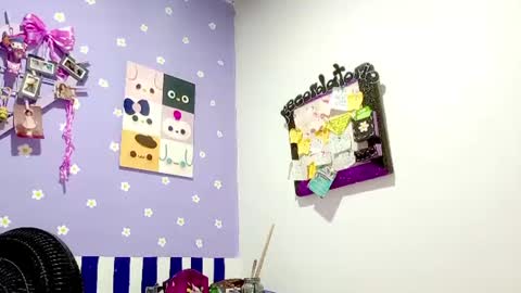 Snapshot of petiteivoryqueen chatting on 06-29-26, 03:46 danna online show from 06-29-26, 03:46