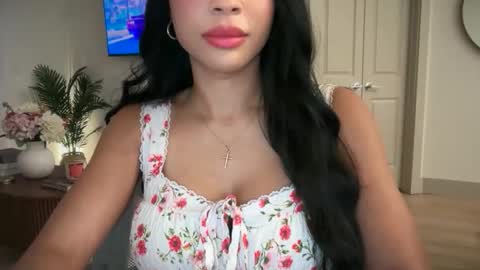 PetitePrincess online show from 06-06-26, 01:32