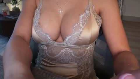 PetitePrincess online show from 07-25-26, 12:09
