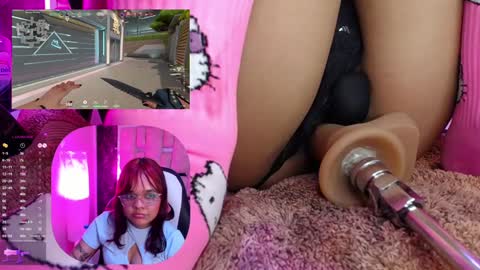 Snapshot of petitesally_ chatting on 01-08-25, 02:25 Sally online show from 01-08-25, 02:25