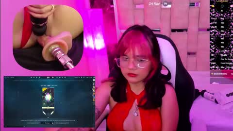 Snapshot of petitesally_ chatting on 02-28-25, 04:43 Sally online show from 02-28-25, 04:43