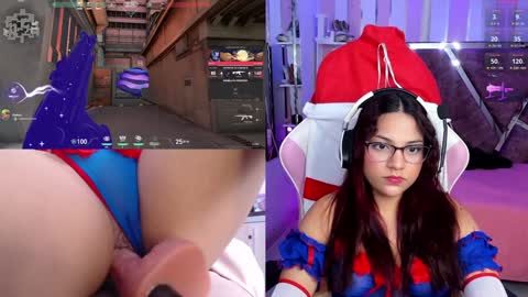 Snapshot of petitesofia_ chatting on 12-13-24, 04:27 Sofia online show from 12-13-24, 04:27