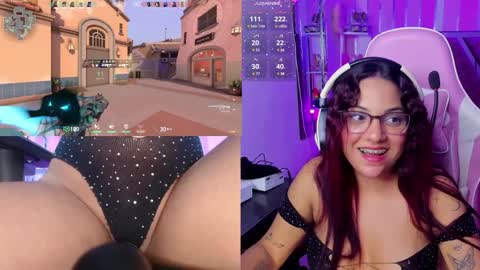 Snapshot of petitesofia_ chatting on 01-12-25, 11:15 Sofia online show from 01-12-25, 11:15