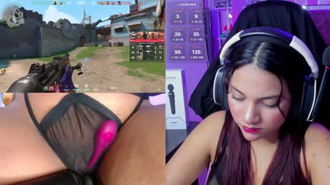 Snapshot of petitesofia_ chatting on 01-25-25, 01:52 Sofia online show from 01-25-25, 01:52