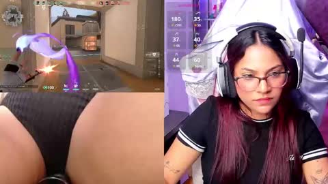 Snapshot of petitesofia_ chatting on 02-10-25, 05:41 Sofia online show from 02-10-25, 05:41