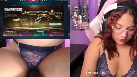 Snapshot of petitesofia_ chatting on 09-19-25, 03:24 Sofia online show from 09-19-25, 03:24