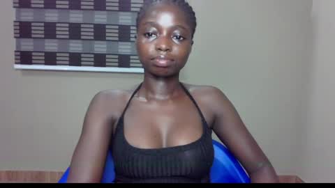 Snapshot of petitexxebony chatting on 05-29-26, 07:56 petitexxebony online show from 05-29-26, 07:56